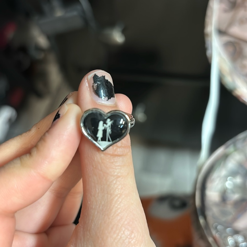 Size 6/7 ring, nightmare before Christmas